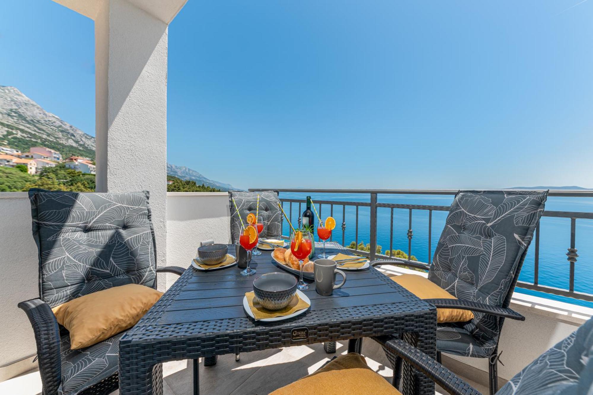 Seaview Apartments Nives Brela Cameră foto