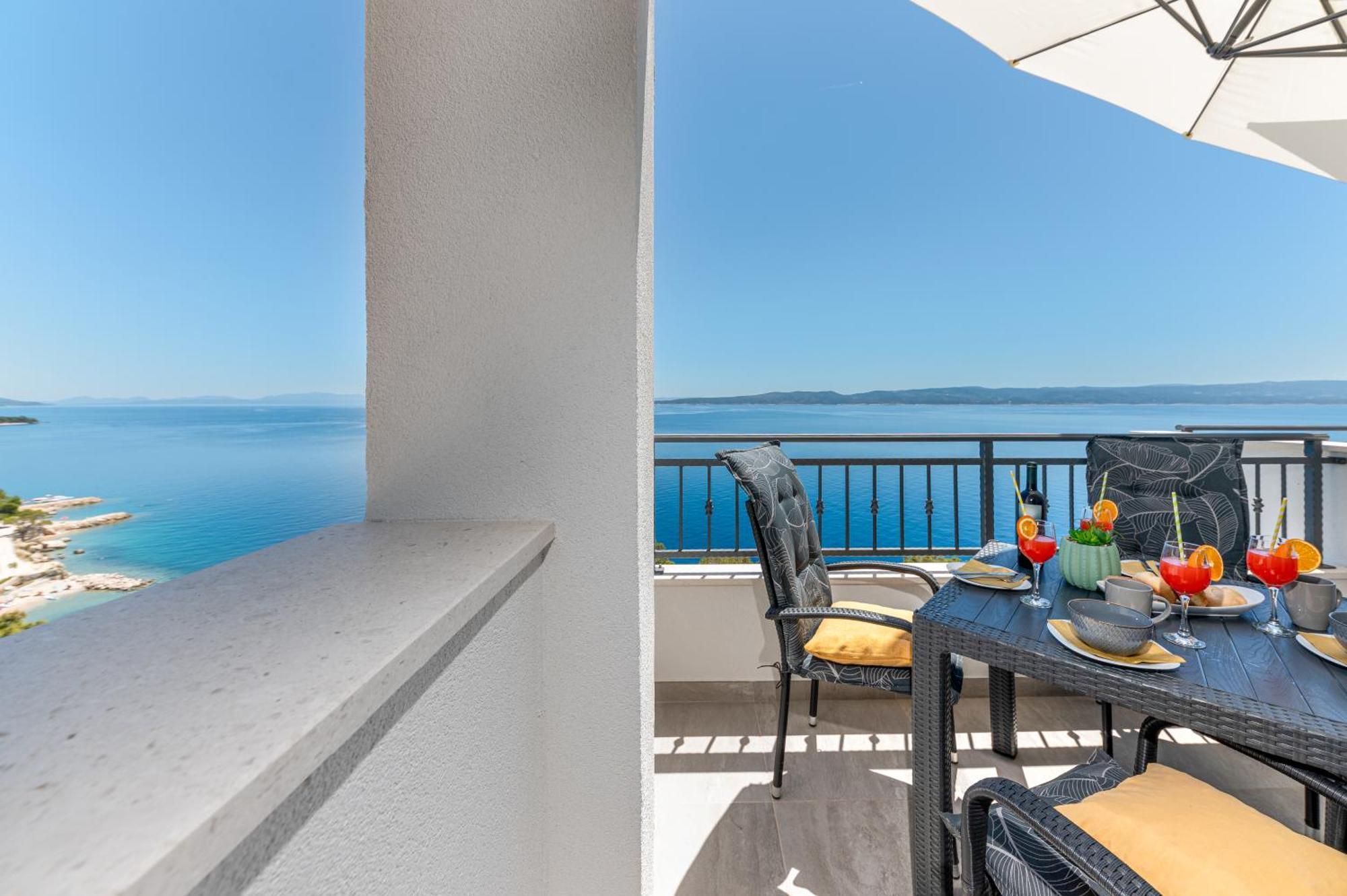 Seaview Apartments Nives Brela Cameră foto