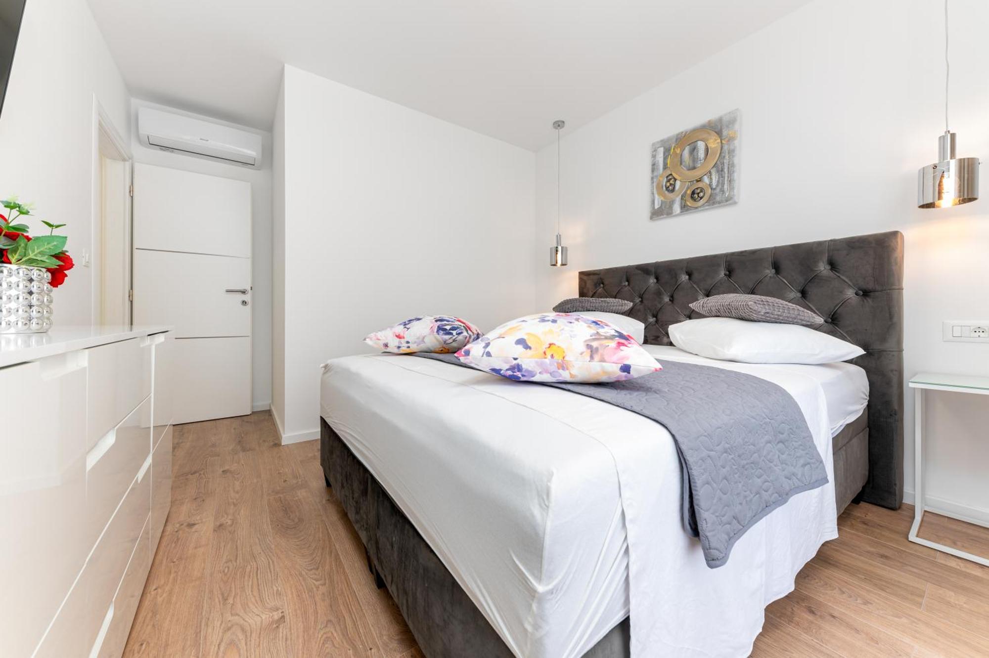 Seaview Apartments Nives Brela Cameră foto